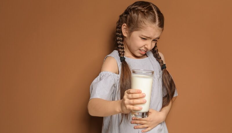 Alergiile alimentare la copii: cum le recunoști și care sunt cele mai alergene alimente