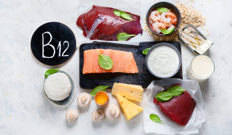 Surse naturale de vitamina B12: lapte, iaurt, sardine, ciuperci, ficat, pește și carne roșie