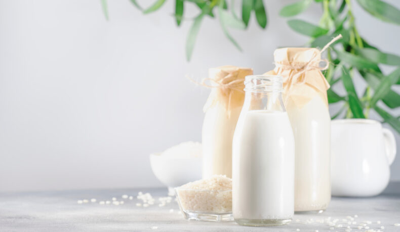 Beneficiile laptelui de orez. De ce poate fi avantajos acest substitut