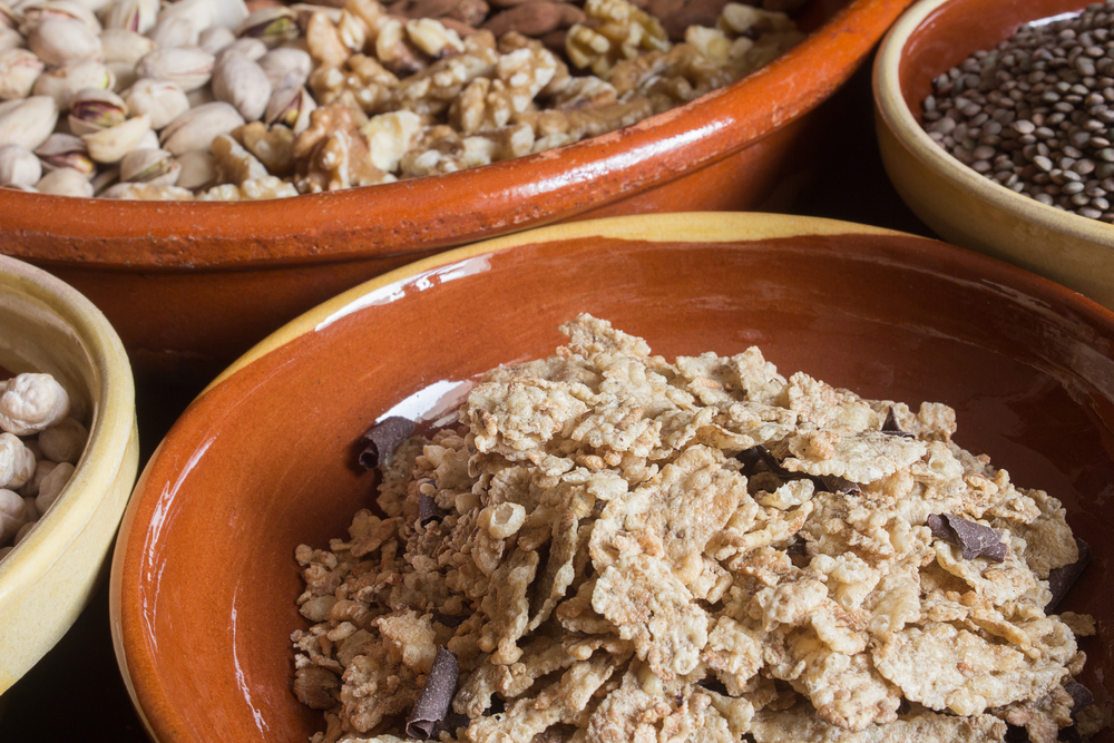 Castroane cu diferite tipuri de: cereale, nuci și semințe