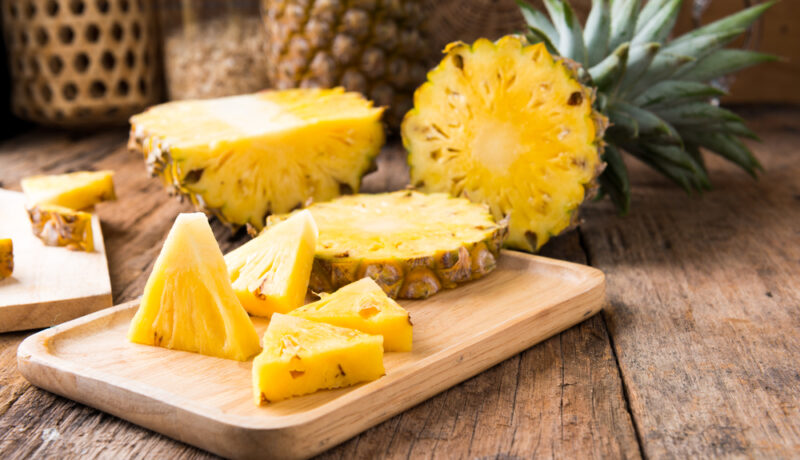 Beneficiile consumului de ananas. De ce îți poate completa dieta