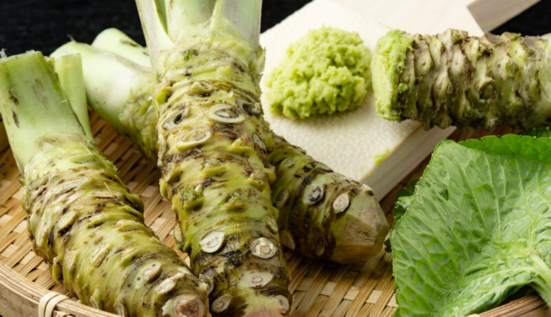 Ce este indicat să știi despre wasabi. Cum te poate ajuta acest condiment japonez