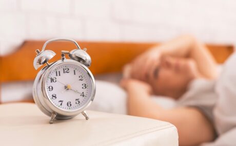 De ce dormim mai puțin când îmbătrânim și cum facem să ne odihnim