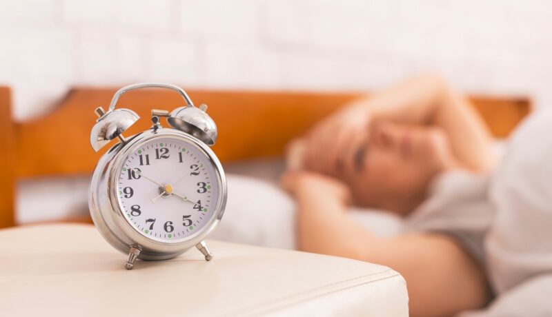 De ce dormim mai puțin când îmbătrânim și cum facem să ne odihnim