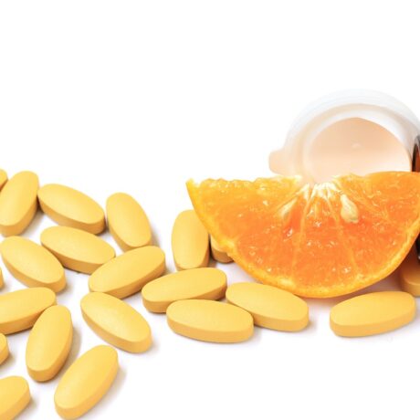 Ce se întâmplă dacă iei vitamina C zilnic. Care este doza maximă recomandată și ce efecte are excesul
