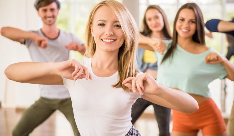 Dansul te ajută să slăbești și să-ți tonifiezi corpul. Stilurile de dans care ard cele mai multe calorii