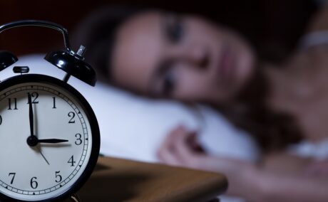 Lipsa somnului îmbolnăvește inima. Femeile sunt mai afectate decât bărbații