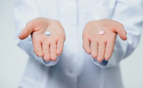 Medicamente pe care nu ar trebui să le iei în combinație cu ibuprofen