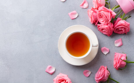 Proprietățile ceaiului de trandafiri. Cum îți poate îmbunătăți sănătatea