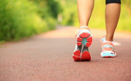 Cum te poate ajuta mersul pe jos să scapi de 12% din grăsimea corporală. Sfaturi eficiente pentru slăbit
