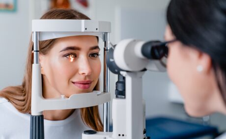 Cele mai frecvente afecțiuni ale ochiului. Care sunt, cum le evităm și cum le tratăm 