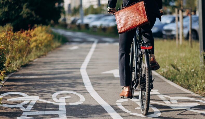 Efectele mersului pe bicicletă asupra sănătății. De ce acest sport aduce mai multe beneficii