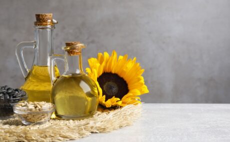 Uleiul de floarea-soarelui: beneficii, proprietăți și efecte adverse