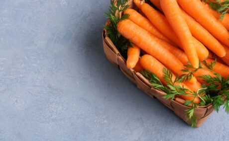 Beneficiile consumului de morcovi. De ce sunt importanți în alimentație
