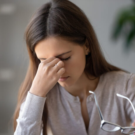 Ce provoacă presiunea în spatele ochilor. Cum apare acest simptom ocular