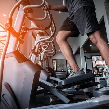 Efectele folosirii bicicletei eliptice. Cât de eficient este acest aparat de fitness