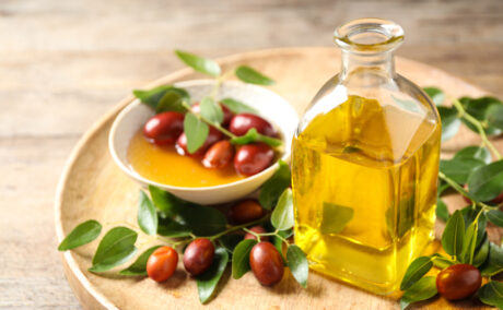 Uleiul de jojoba: proprietăți, beneficii și efecte adverse