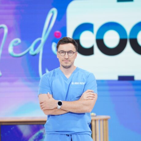 Doctorul Mihail Pautov în platoul emisiunii MediCOOL