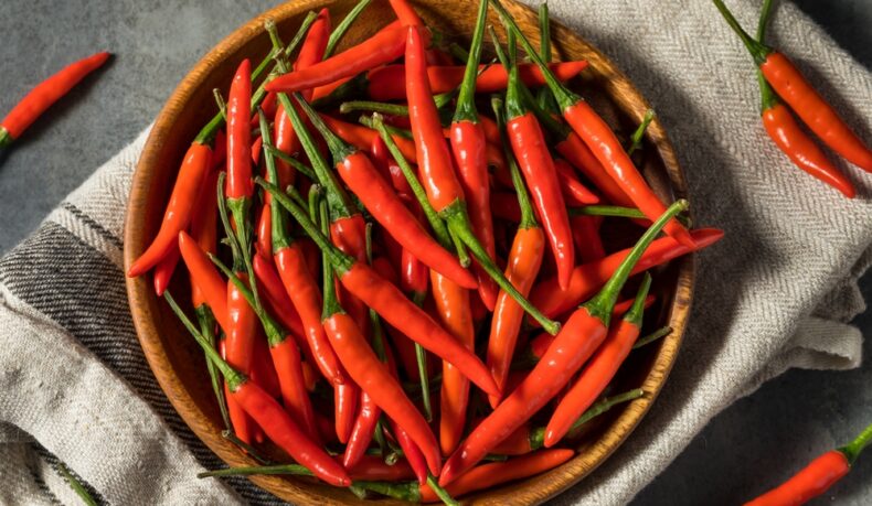Ce se întâmplă când mănânci alimente picante. Care sunt efectele consumului de capsaicină