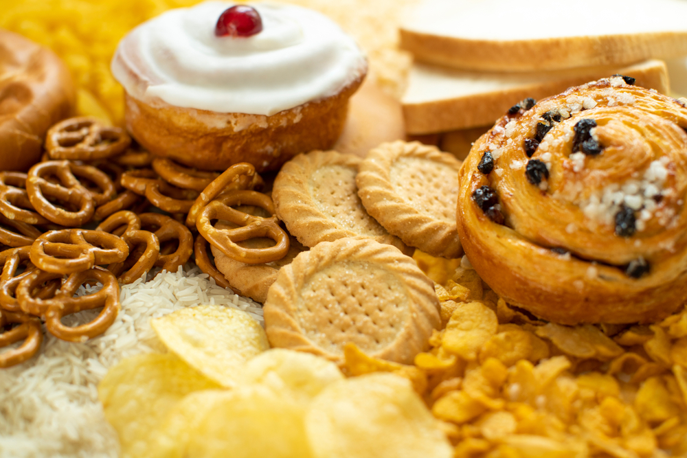 Foods high in saturated fat and processed carbohydrates can increase the risk of dementia by 84%. One study looked at the effects of eating certain foods