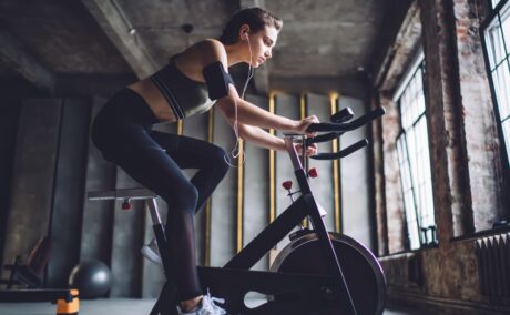 Când ai nevoie să-ți schimbi rutina de exerciții cardio. Ce poți face pentru a-ți adapta antrenamentele