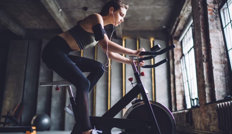 Când ai nevoie să-ți schimbi rutina de exerciții cardio. Ce poți face pentru a-ți adapta antrenamentele