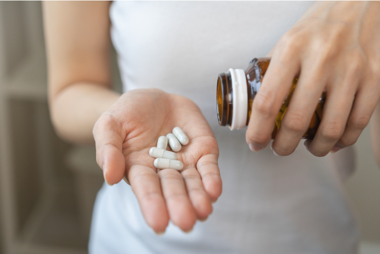 Tu cum iei pastilele? Studiul Spring Farma arata cele mai frecvente greseli. La ce trebuie sa fim atenti