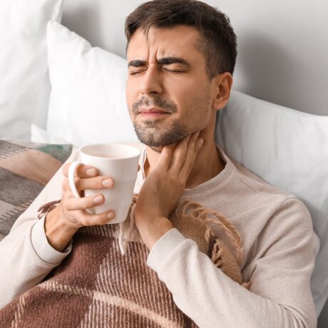 Leacuri bătrânești pentru durerea în gât. Remedii naturale ideale în sezonul rece