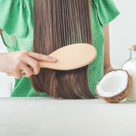 Remedii naturale pentru creşterea părului. La ce metode să apelezi fără cheltuială prea mare