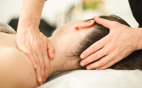 Cât de eficient este masajul nervului vag? Ce spune știința despre trendul viral de pe rețelele sociale