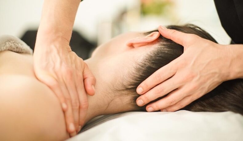 Cât de eficient este masajul nervului vag? Ce spune știința despre trendul viral de pe rețelele sociale