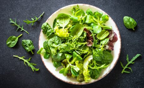 8 super-verdețuri pe care trebuie să le incluzi în dieta ta de zi cu zi. Năsturelul face minuni pentru organism 8 super-verdețuri pe care trebuie să le incluzi în dieta ta de zi cu zi. Năsturelul face minuni pentru organism