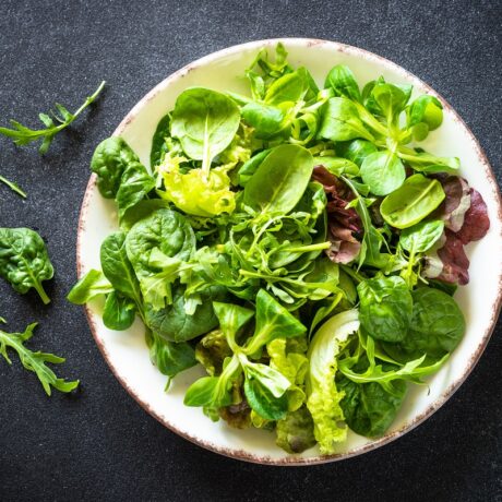 8 super-verdețuri pe care trebuie să le incluzi în dieta ta de zi cu zi. Năsturelul face minuni pentru organism