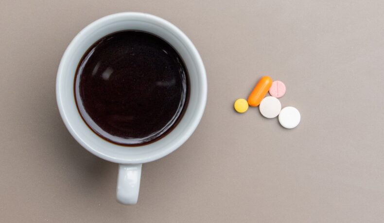 medicamente uzuale care interacționează cu cafeaua